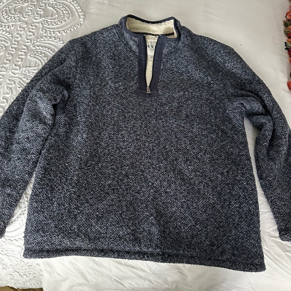 Medium long sleeve pullover top in charcoal.  Orvis men’s.
